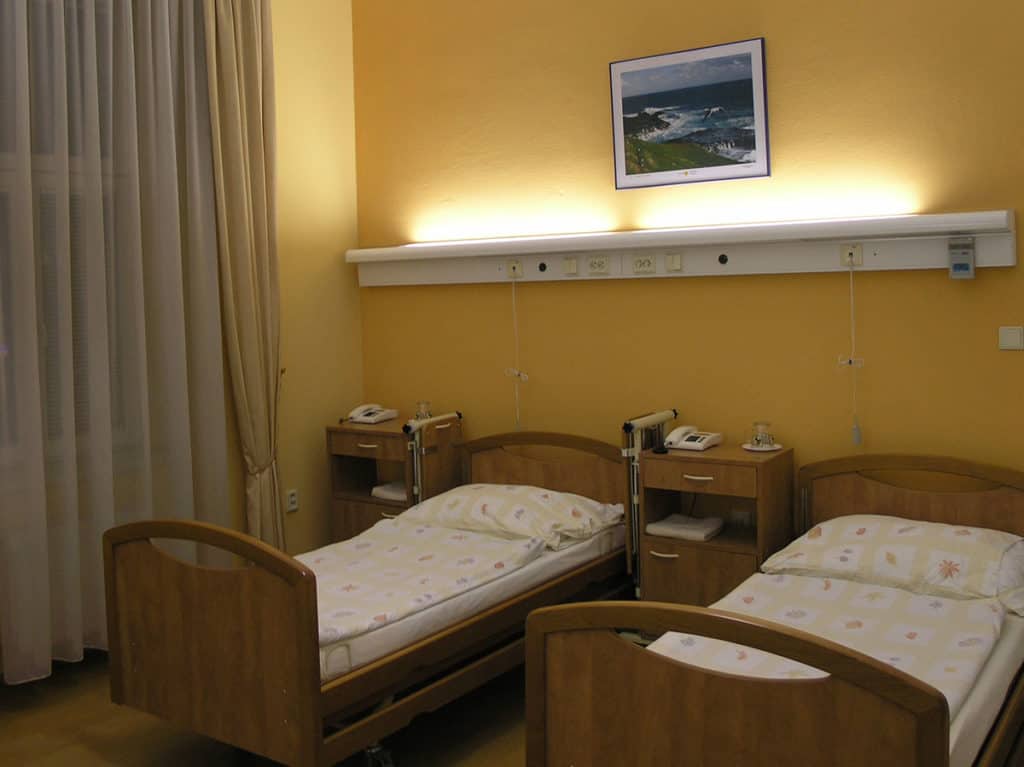 Pooperační pokoje 2 - Sanatorium Helios CZ Pooperační pokoje 1 - Sanatorium Helios CZ